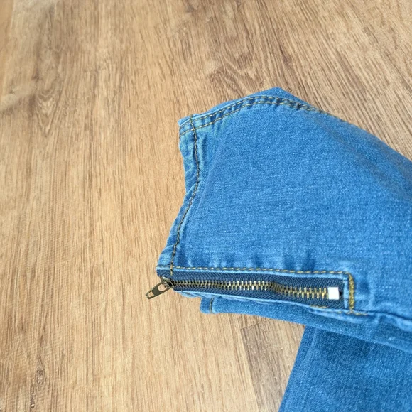 PrettyLittleThing Women's Skinny Blue Jeans Size 10 - Picture 7 of 8